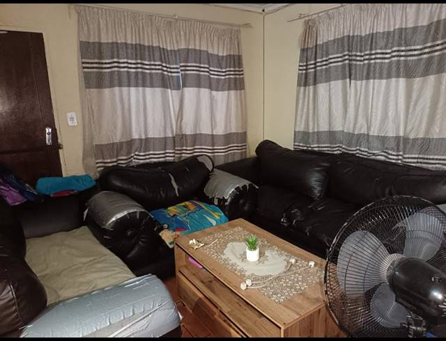 2 BEDROOM PROPERTY TO RENT IN BIRCH ACRES